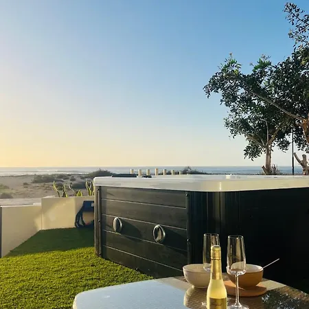 Amber Skies Seafront Retreat 아파트 Cotillo