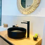 Amber Skies Seafront Retreat Apartment