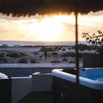 Апартаменты Amber Skies Seafront Retreat El Cotillo (Fuerteventura)