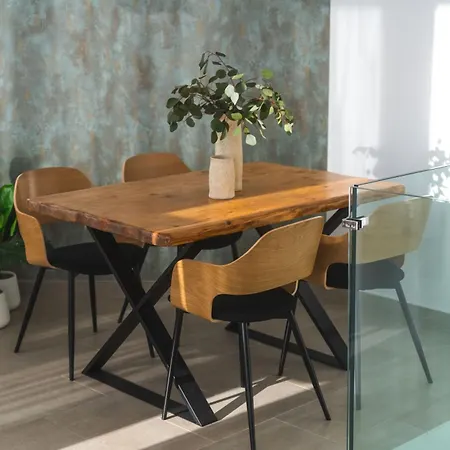 Amber Skies Seafront Retreat Apartment *