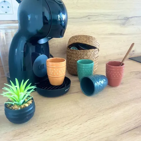 Amber Skies Seafront Retreat 公寓 *