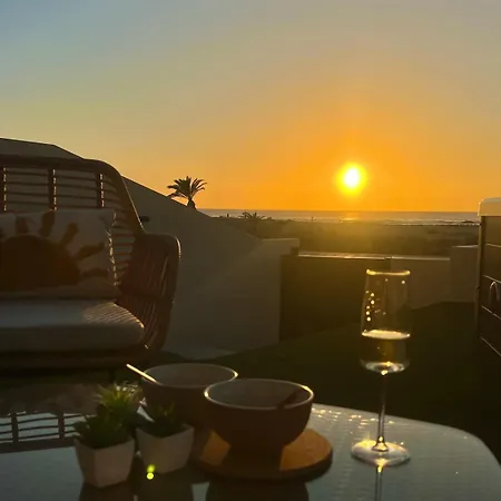 Amber Skies Seafront Retreat Cotillo