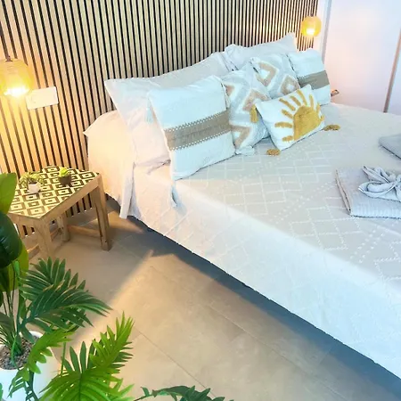 公寓 Amber Skies Seafront Retreat *