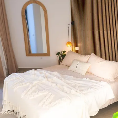 Daire Amber Skies Seafront Retreat